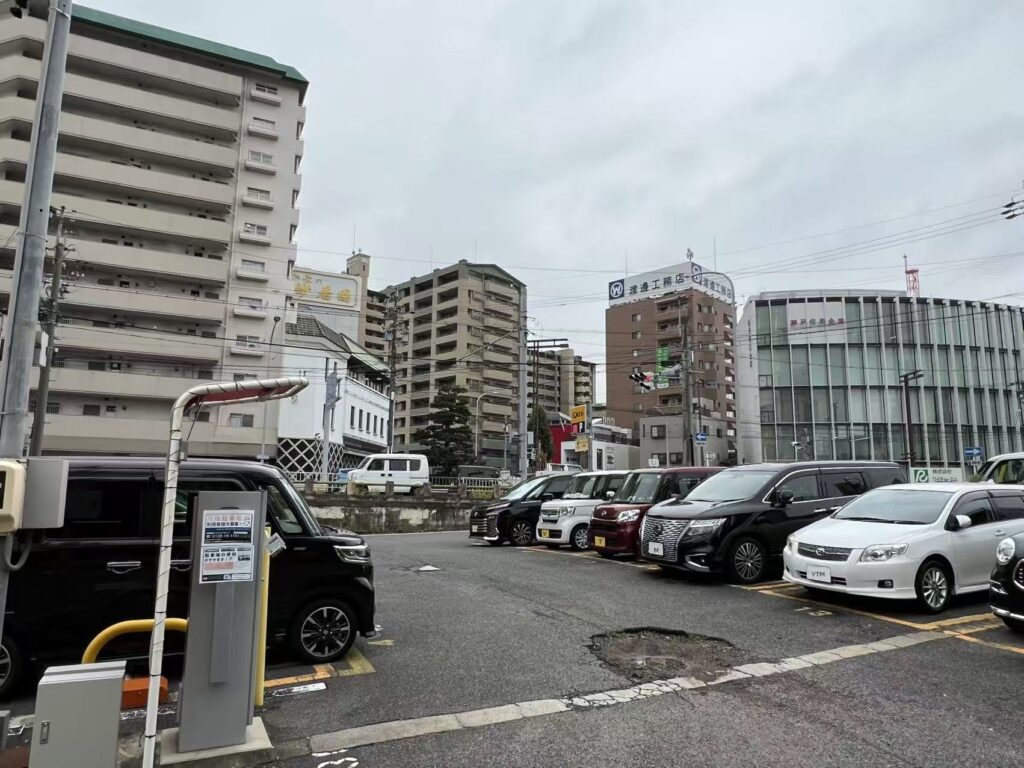 ワイティーエム YTM 看板のことならワイティーエム カンバン製造 space24 space二十四 コインパーキング設備 コインパーキング看板 SPACE シード PARKINGPAY 看板製作のワイティーエム チケパ ステパ シード 駐車場建設 二川 豊橋 名古屋 愛知 パークエイジ