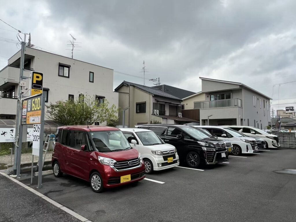 ワイティーエム YTM 看板のことならワイティーエム カンバン製造 space24 space二十四 コインパーキング設備 コインパーキング看板 SPACE シード PARKINGPAY 看板製作のワイティーエム チケパ ステパ シード 駐車場建設 二川 豊橋 名古屋 愛知 パークエイジ パークゼウス 駅前コインパーキング